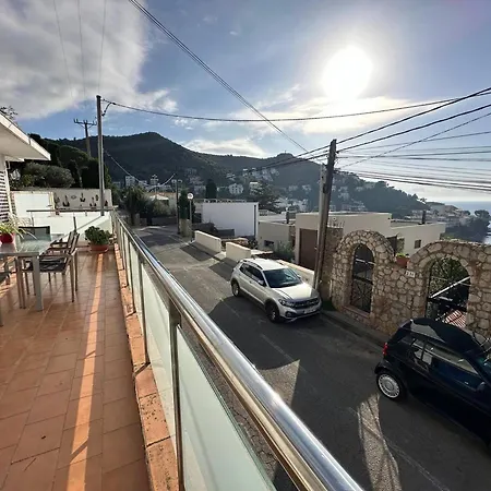 Bonito Cerca De La Playa Con Gran Terraza Roses