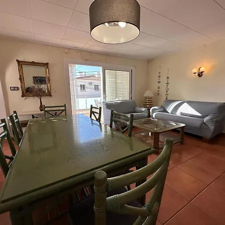 Bonito Cerca De La Playa Con Gran Terraza Apartment Roses