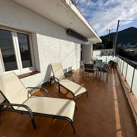 Bonito Cerca De La Playa Con Gran Terraza Apartment