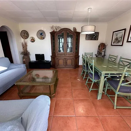 Bonito Cerca De La Playa Con Gran Terraza Apartment Roses