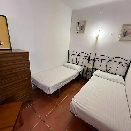 Apartment Bonito Cerca De La Playa Con Gran Terraza Roses