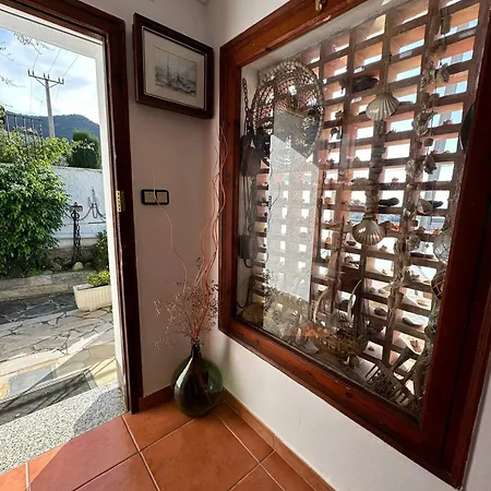 Bonito Cerca De La Playa Con Gran Terraza Av-04 ロザス